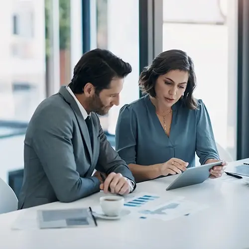image-business-people-teamwork-edited-1